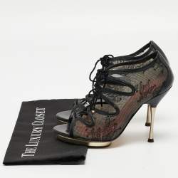 CH Carolina Herrera Black Mesh and Leather Lace Up  Ankle Boots Size 37