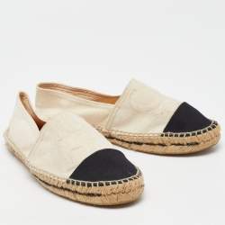 CH Carolina Herrera Off White/Black Canvas Cap Toe Flat Espadrilles Size 38