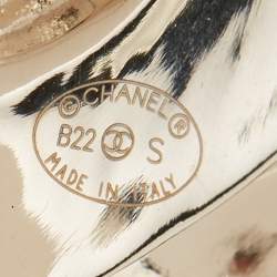 Pre Owned Chanel CC Gold Tone Metal Brooch