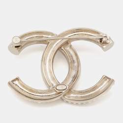 Pre Owned Chanel CC Faux Pearl Crystals Gold Tone Brooch
