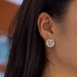 Pre Owned أقراط شانيل نجمة خماسية مجوفة مرصعة بالماس ذهب أبيض كومت