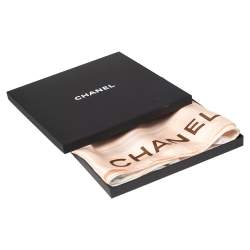 مملوكة مسبقًا Chanel  Multicolor CC Printed Silk Square Scarf