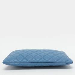 Pre Owned Chanel Blue Quilted Caviar Leather O Case Clutch