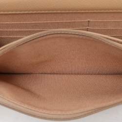 Pre Owned Chanel Beige Quilted Caviar Leather CC Wallet On Chain