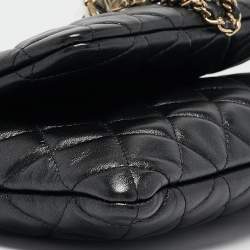 مملوكة مسبقًا حقيبة شانيل صغيرة جلد مبطن سوداء بسحاب مزدوج