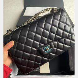 Pre Owned Chanel Black Leather Jumbo Classic Double Flap Shoulder Bag