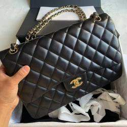 Chanel Black Leather Jumbo Classic Double Flap Shoulder Bag