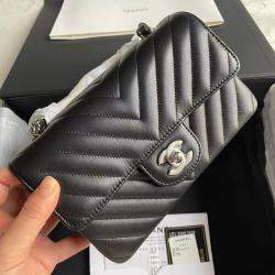 Pre Owned Chanel Black Chevron Quilted Leather Mini Bag