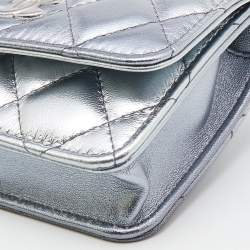 Pre Owned Chanel Silver Quilted Leather CC Chain Belt Bag