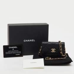 مملوكة مسبقًا Chanel Black Quilted Caviar Leather CC Coin Purse on Chain