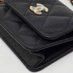 مملوكة مسبقًا Chanel Black Quilted Caviar Leather CC Coin Purse on Chain