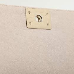 Pre Owned Chanel Beige Chevron Quilted Soft Caviar Leather Medium Boy Flap Bag