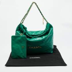 Pre Owned Chanel Green Quilted Leather Medium 22 Chain Bag