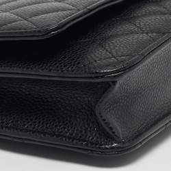 Pre Owned Chanel Black Quilted Caviar Leather Classic Wallet on Chain