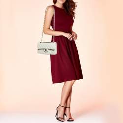 Pre Owned Chanel Off White Quilted Caviar Leather Small Classic Double Flap Bag