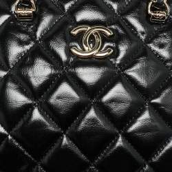 Pre Owned Chanel Coco Black Quilted Leather Chain Clutch