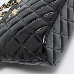 Pre Owned Chanel Coco Black Quilted Leather Chain Clutch