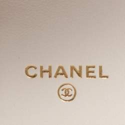 مملوكة مسبقًا حافظة بطاقات شانيل باريس-لي19م جلد مبطن أسود