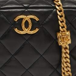 Pre Owned حقيبة شانيل كاميرا ميني جلد مبطن أسود