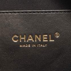 Pre Owned حقيبة شانيل كاميرا ميني جلد مبطن أسود