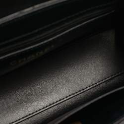 Pre Owned حقيبة شانيل نانو كيلي شوبر جلد أبيض مبطن