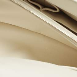 مملوكة مسبقًا حقيبة شانيل كوكو تقبضات جلد كافيار أبيض متوسطة يد علوي