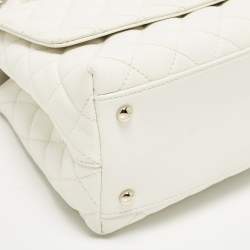 مملوكة مسبقًا حقيبة شانيل كوكو تقبضات جلد كافيار أبيض متوسطة يد علوي