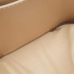 مملوكة مسبقًا Chanel 19 Beige Quilted Leather Trifold Wallet