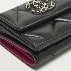 Pre Owned محفظة شانيل 19 جلد مبطن أسود ثلاثية الطي