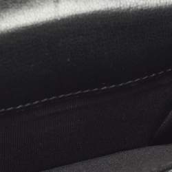 Pre Owned محفظة شانيل 19 جلد مبطن أسود ثلاثية الطي