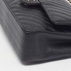 Pre Owned Chanel Classic Double Flap Medium Black Chevron Caviar Leather Shoulder Bag