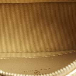 مملوكة مسبقًا Chanel CC Gold Quilted Caviar Leather Hobo