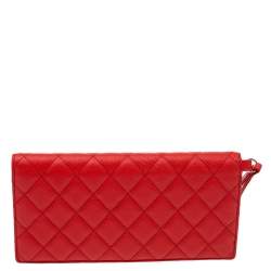 مملوكة مسبقًا Chanel Orange Quilted Caviar Leather Zip Around Wallet Organizer