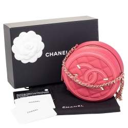 Pre Owned Chanel Red Quilted Caviar Leather Round CC Filigree Crossbody Bag
