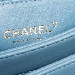 Pre Owned Chanel Blue Chevron Lambskin Leather Trendy CC Medium Top Handle Bag