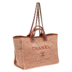 مملوكة مسبقًا Chanel Bronze/White Woven Canvas And Raffia Large Deauville Bag