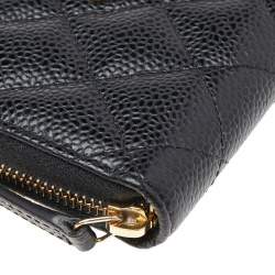 مملوكة مسبقًا Chanel Black Quilted Caviar Leather CC Logo Coin Zip Around Wallet