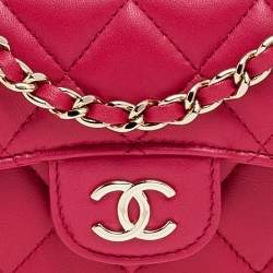 Pre Owned محفظة عملات شانيل CC جلد مبطن فوشيا بقلاب وسلسلة 