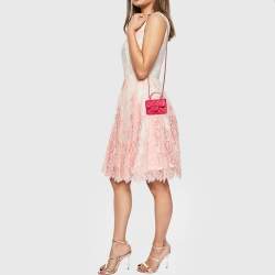 Pre Owned محفظة عملات شانيل CC جلد مبطن فوشيا بقلاب وسلسلة 