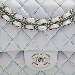 Pre Owned Chanel Iridescent Green Quilted Leather Medium Classic Double Flap Bag