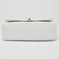 Pre Owned Chanel White Quilted Caviar Leather Jumbo Classic Single Flap Bag