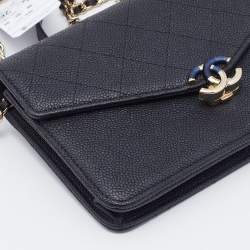 مملوكة مسبقًا محفظة شانيل جلد مبطن أسود بسلسلة