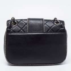 مملوكة مسبقًا حقيبة شانيل ايليمنتري شيك لوريكس وجلد مبطن أسود بقلاب