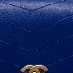 Pre Owned Chanel Blue Chevron Stitched Leather Small Coco Waist Bag