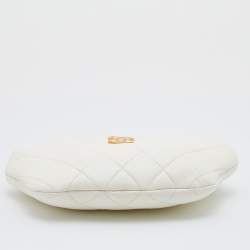 مملوكة مسبقًا Chanel White Quilted Leather Pearl Crown Clutch Bag