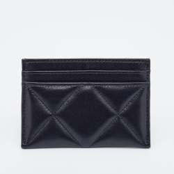 مملوكة مسبقًا Chanel Black Quilted Leather CC Card Holder