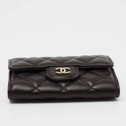 مملوكة مسبقًا Chanel Dark Brown Quilted Leather CC Classic Flap Card Case