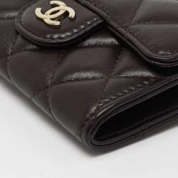 مملوكة مسبقًا Chanel Dark Brown Quilted Leather CC Classic Flap Card Case