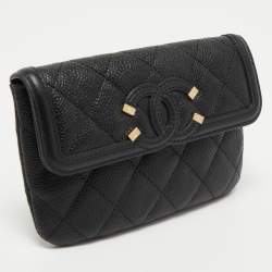مملوكة مسبقًا Chanel Black Quilted Caviar Leather Boy Flap Wallet
