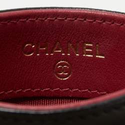 مملوكة مسبقًا Chanel Black Quilted Leather Chanel 19 Card Holder